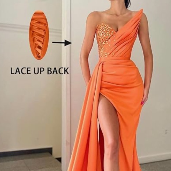 NWT Strapless Mermaid Dress Gown - Picture 2 of 2